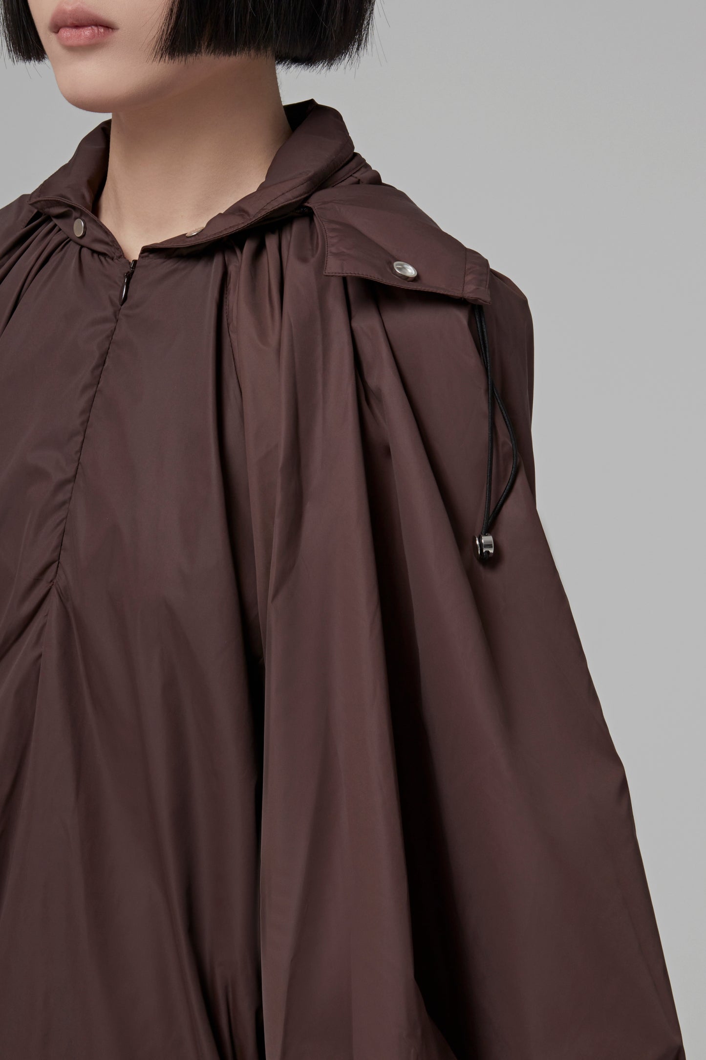 WOEMN WOVEN TOP