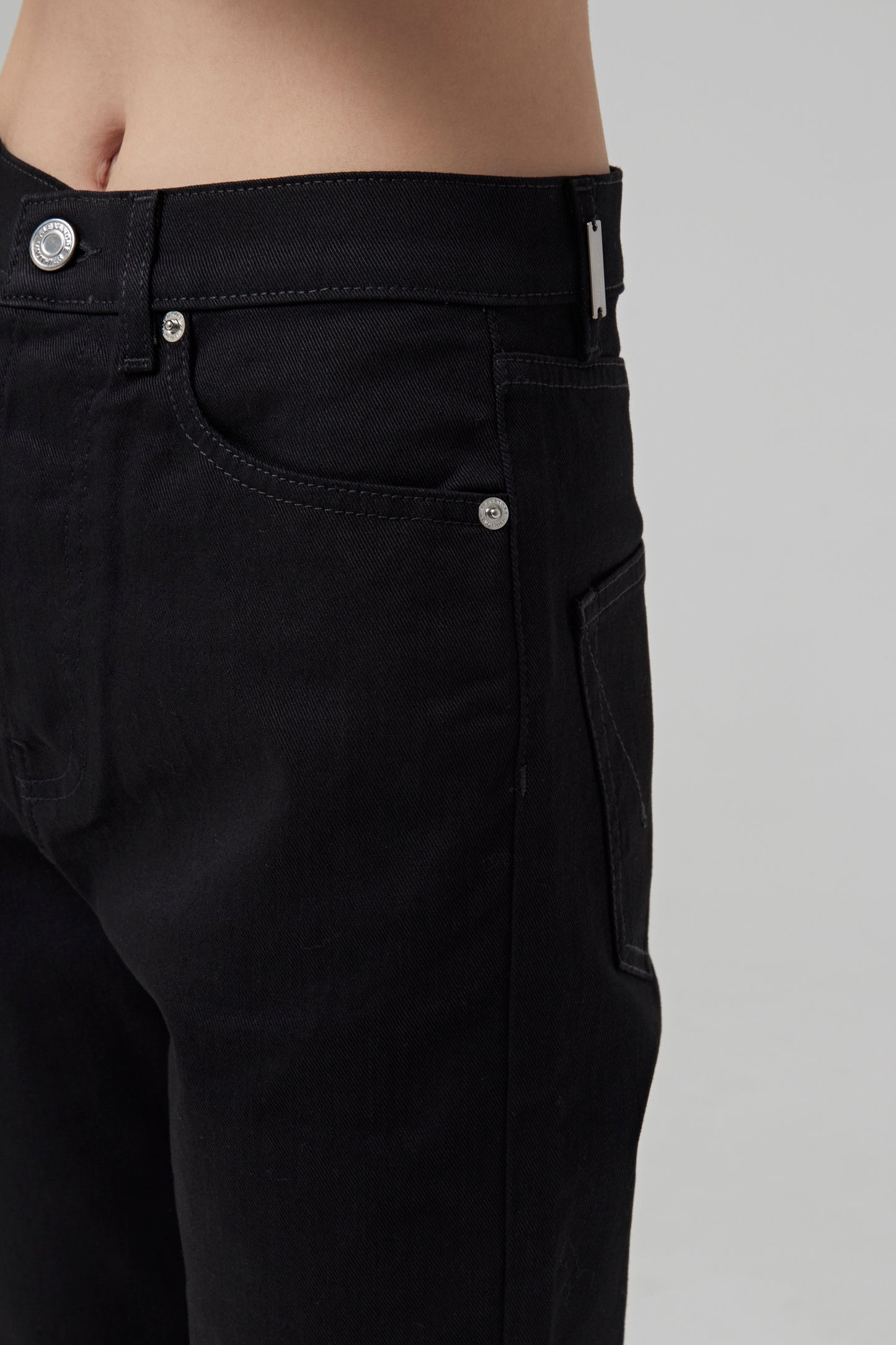 DENIM JEANS