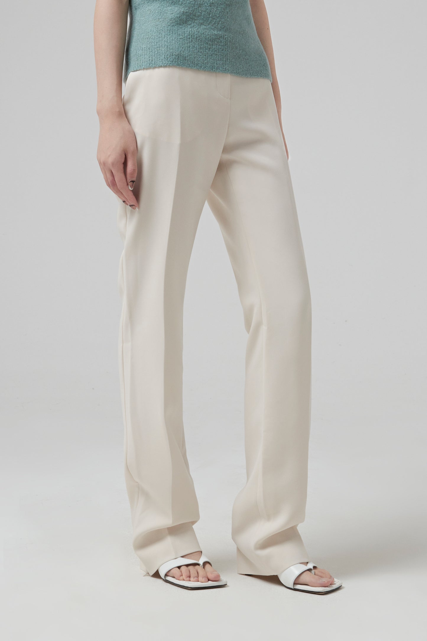RECYCLED GABARDINE STRAIGHT PANTS. INVISIBLE ZIPPERS IN THE BOTTOM