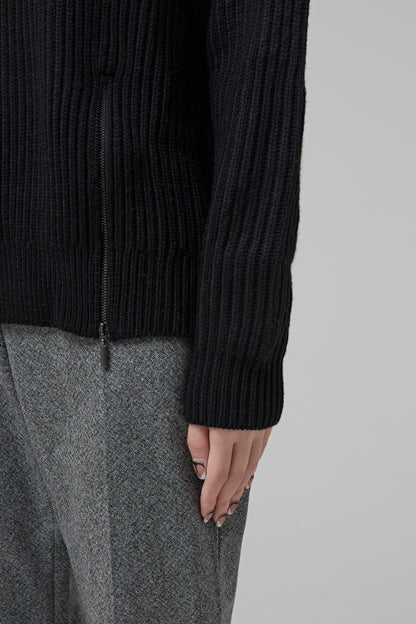 WOOL TRUCKER SWEATER WITH 2 ZIPPED SLITS AT THE BOTTOM