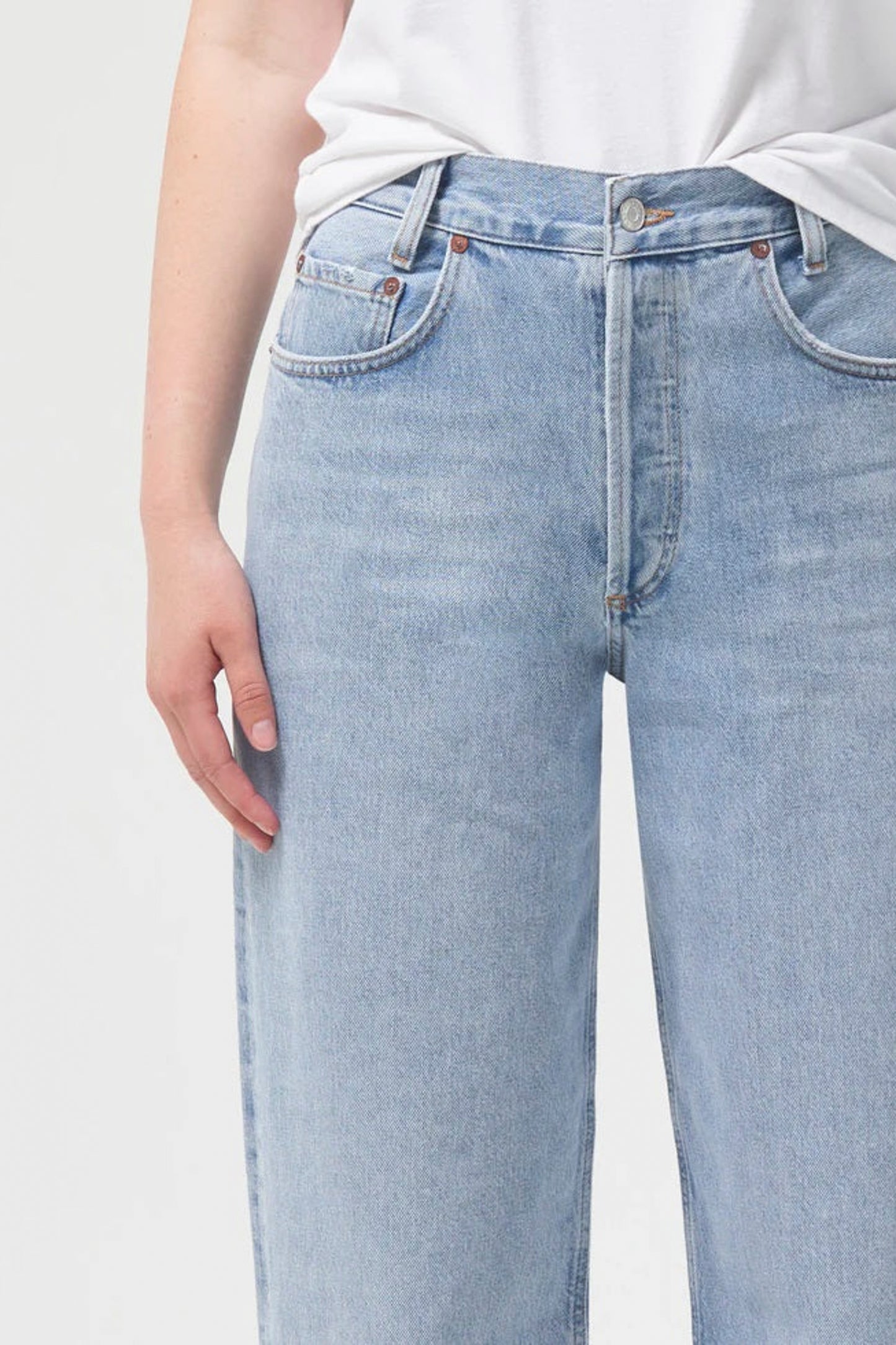 TAPERED BAGGY IN DIMENSION