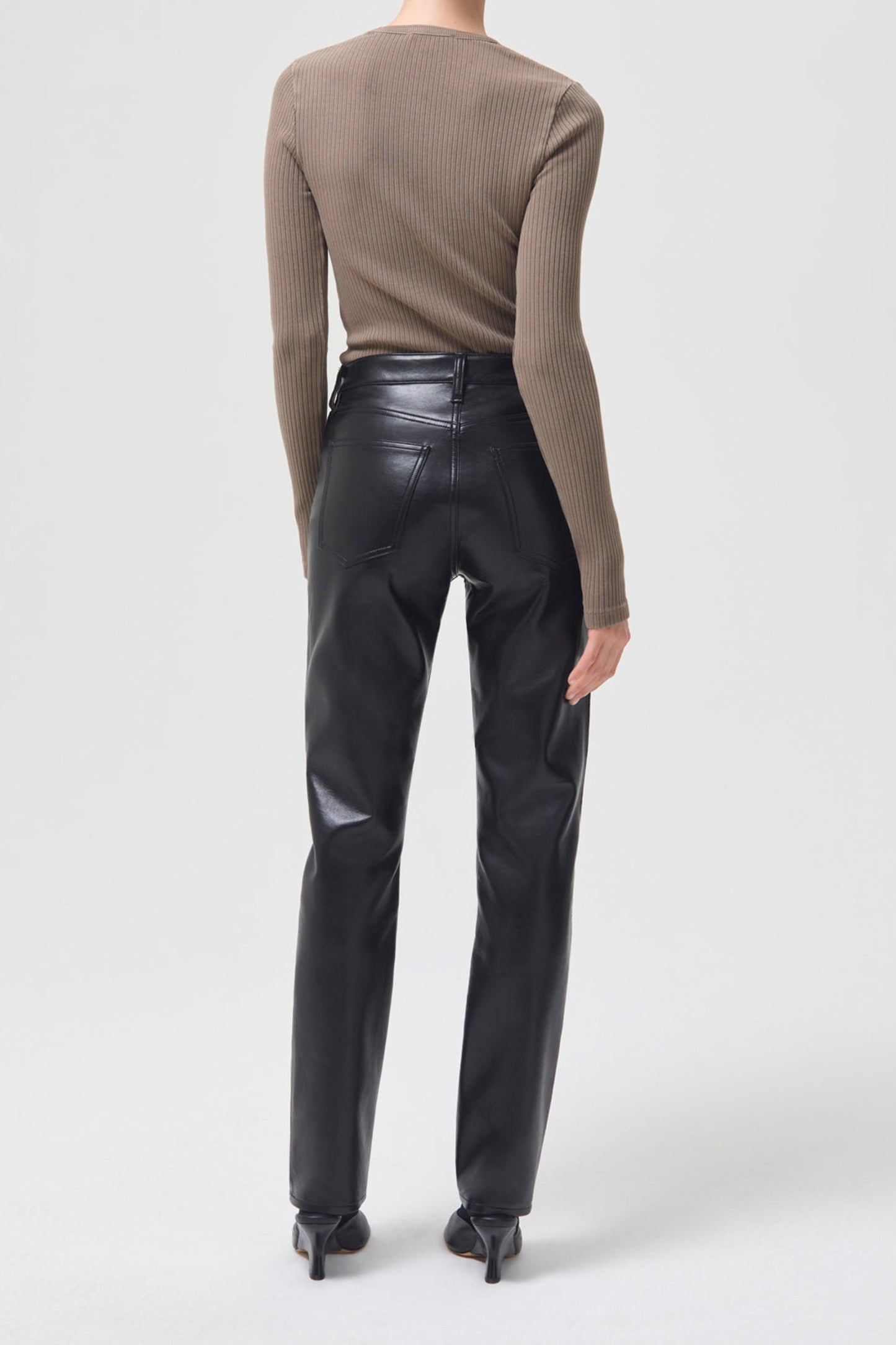 TAVI DEEP V THONG BODYSUIT