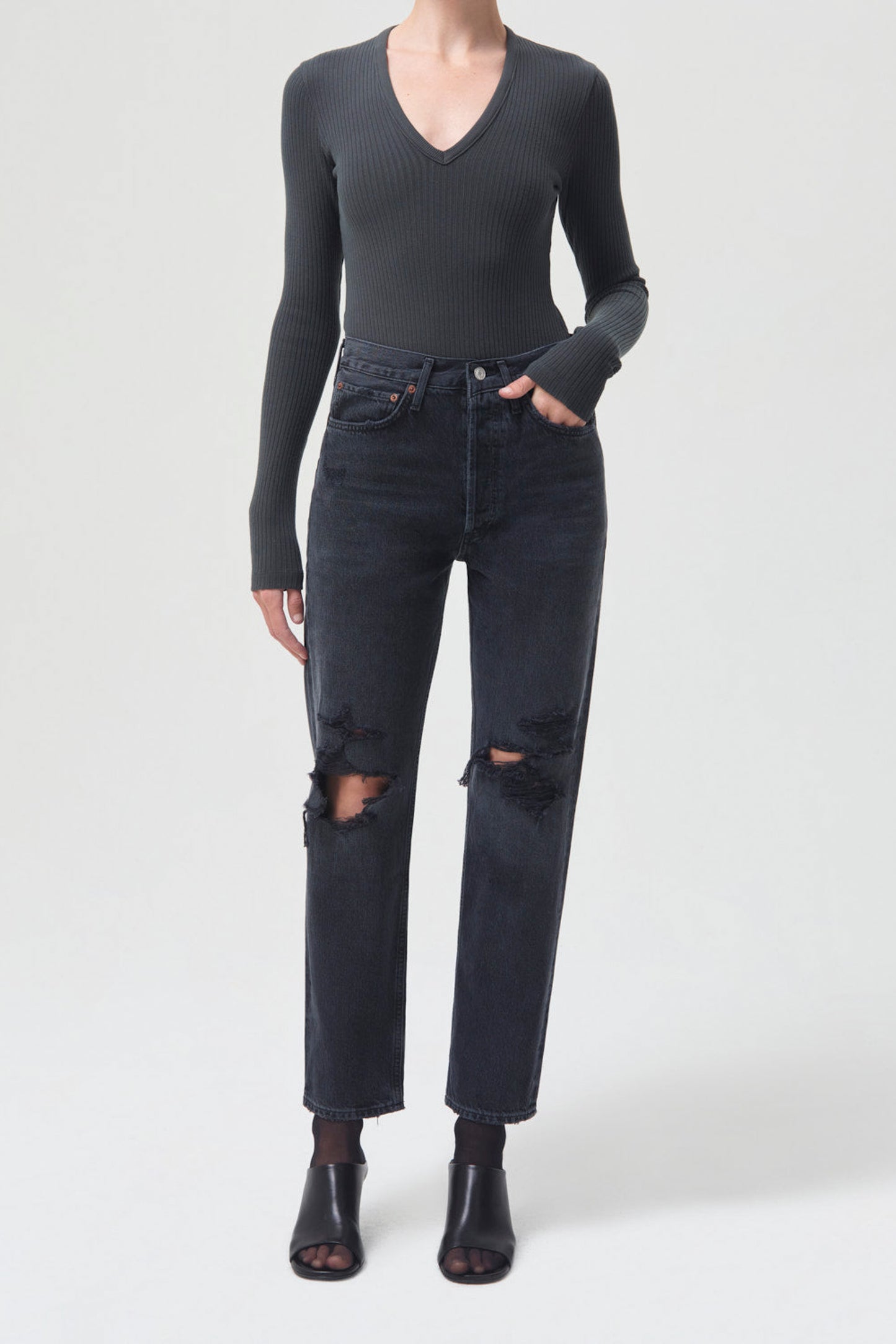 TAVI DEEP V THONG BODYSUIT