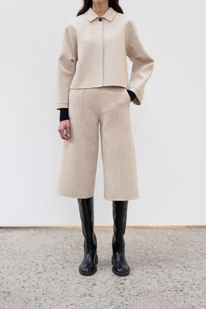DOUBLE FACE CROP PANTS