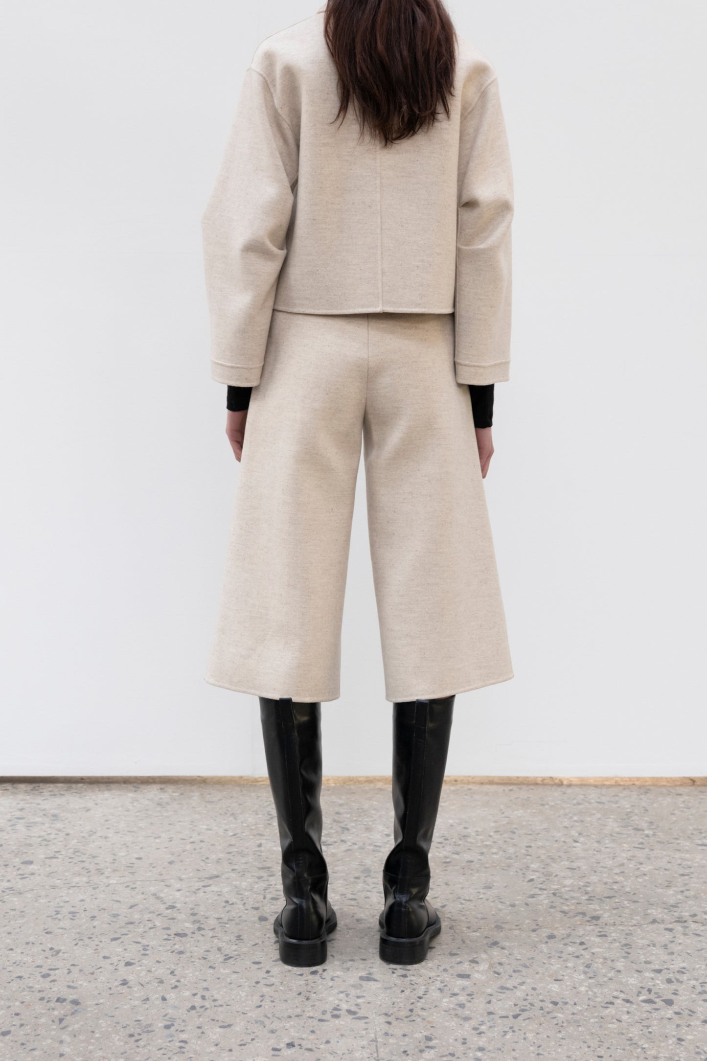 DOUBLE FACE CROP PANTS