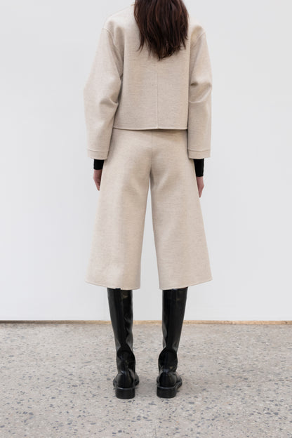 DOUBLE FACE CROP PANTS