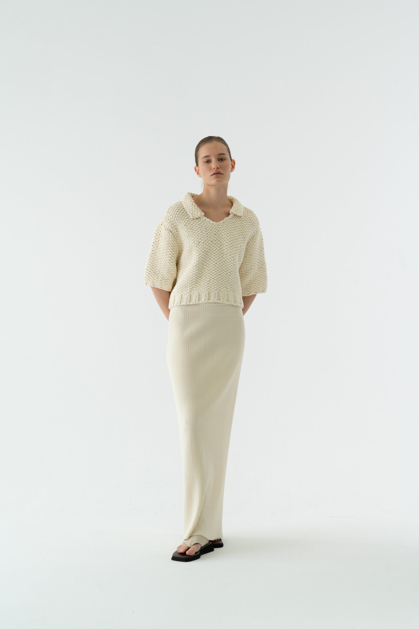 HAND KNIT COLLAR TOP