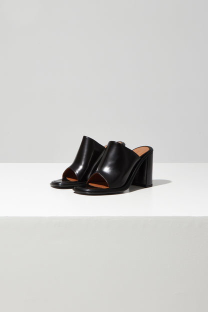 BLOCK HEEL MULES