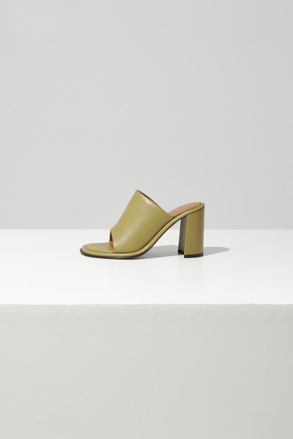 BLOCK HEEL MULES