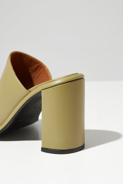 BLOCK HEEL MULES