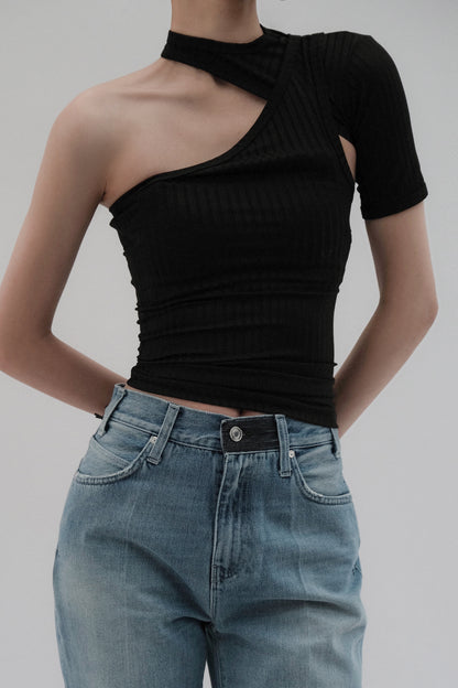 ONE SLEEVE CUT-OUT TEE
