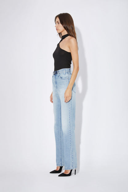 STRAIGHT LEG JEANS WITH 7 LOOPS