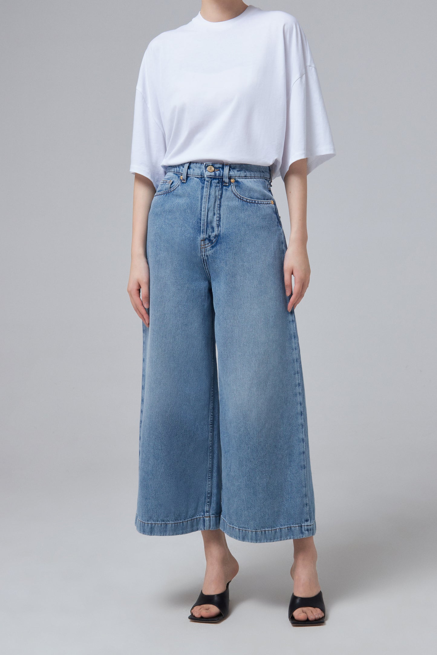 OVERSIZE T-SHIRT