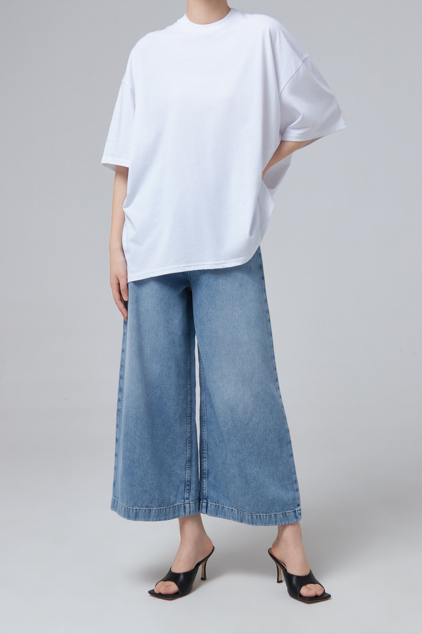 OVERSIZE T-SHIRT