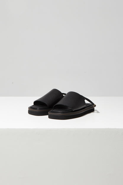 STRAPPY FLAT SANDALS