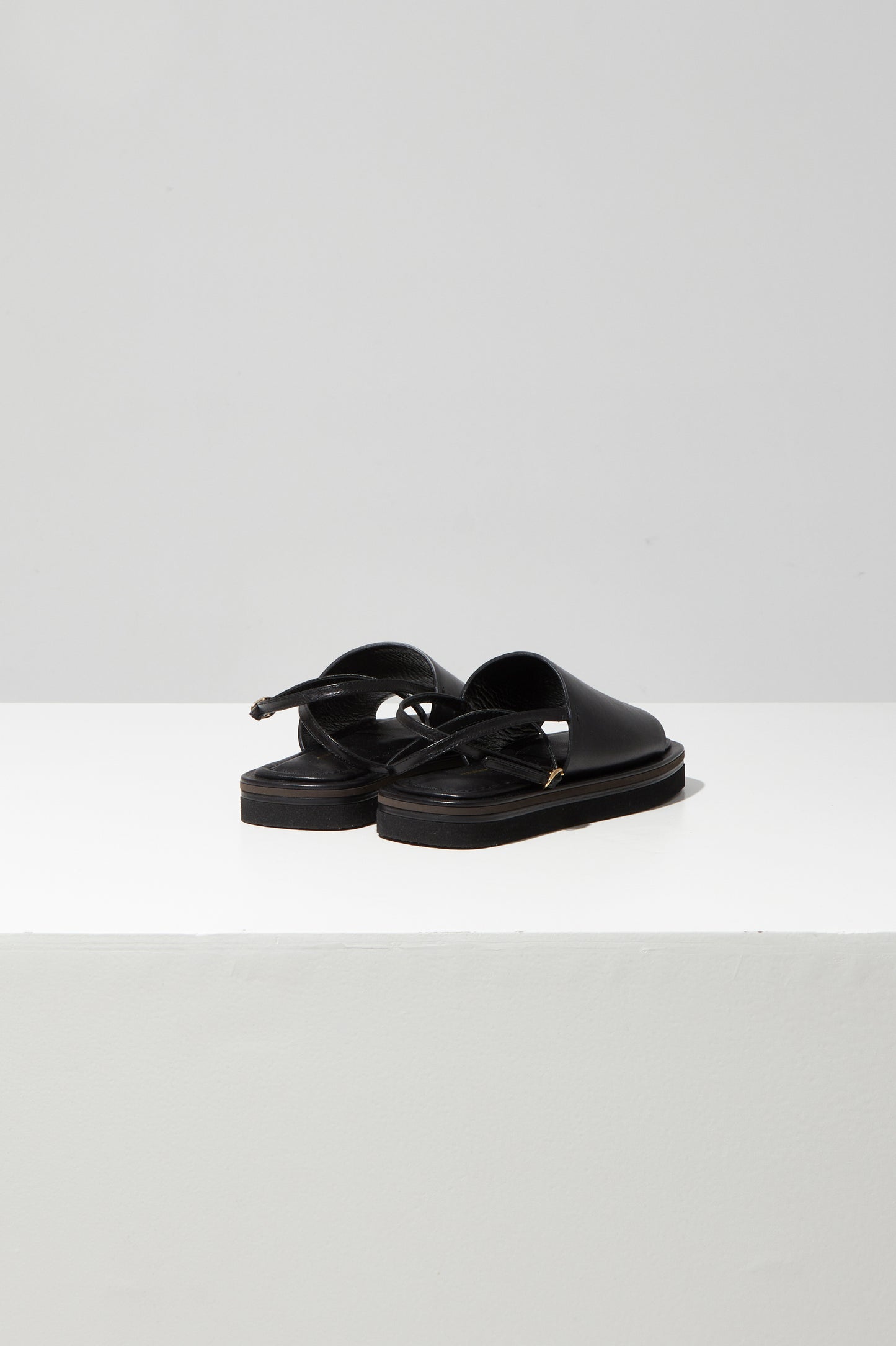STRAPPY FLAT SANDALS