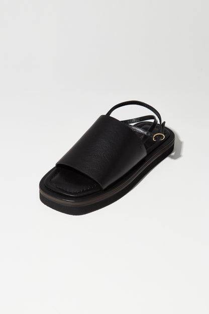 STRAPPY FLAT SANDALS