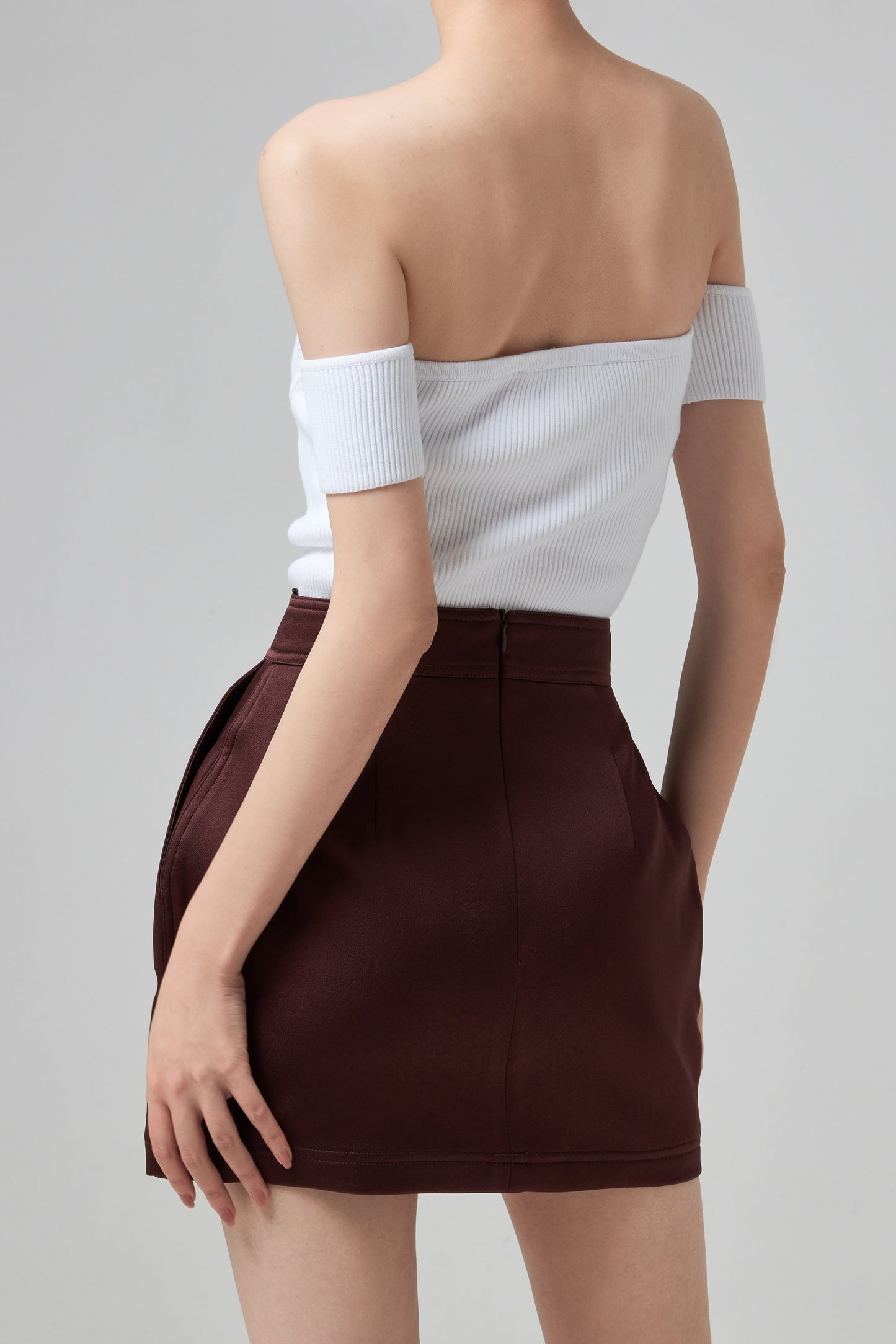 CONTOUR TOP.PINCHED
