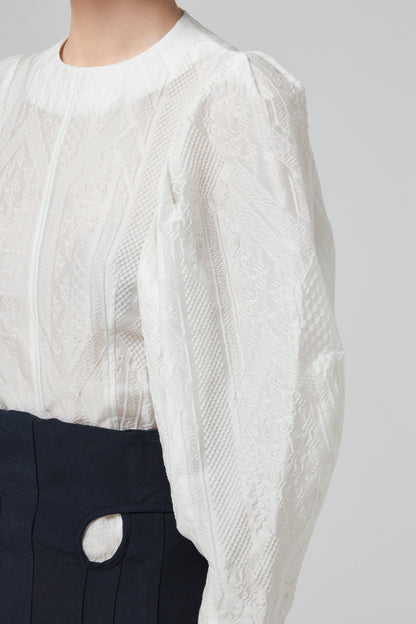 TRADITIONAL PATTERN JACQUARD TOP