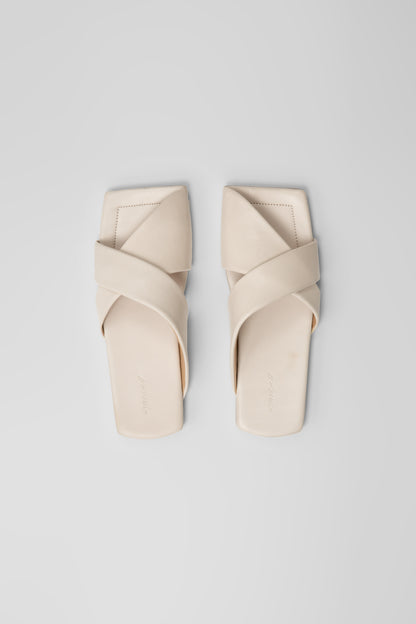 MW6803 FLAT SLIPPERS