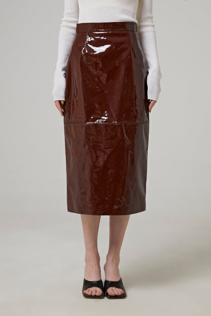 MIDI SKIRT IN PATENT LEATHER