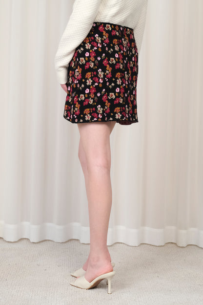 LADIES SKIRT WITH GOLD GARDEN