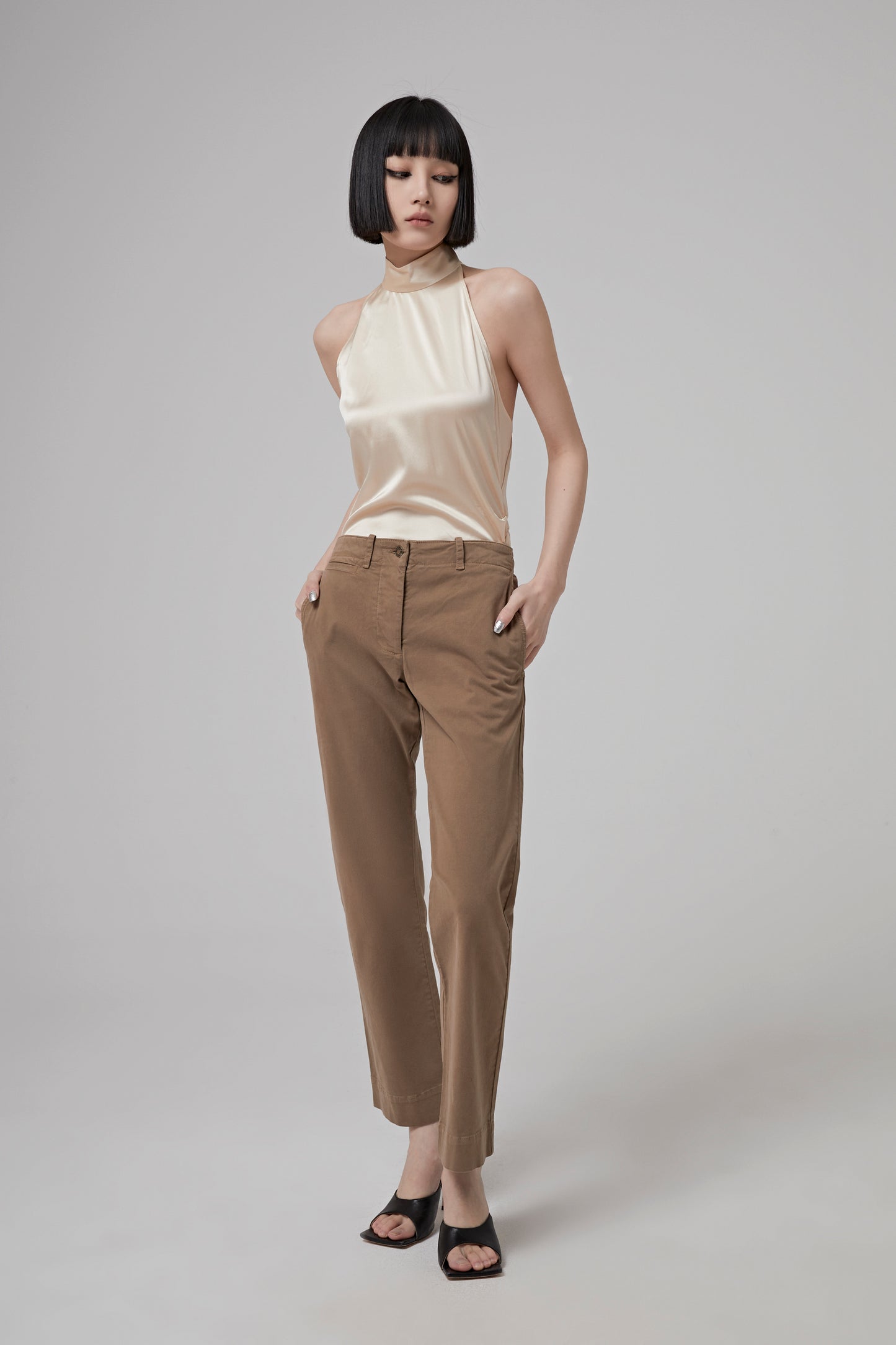 mknk halter top.str