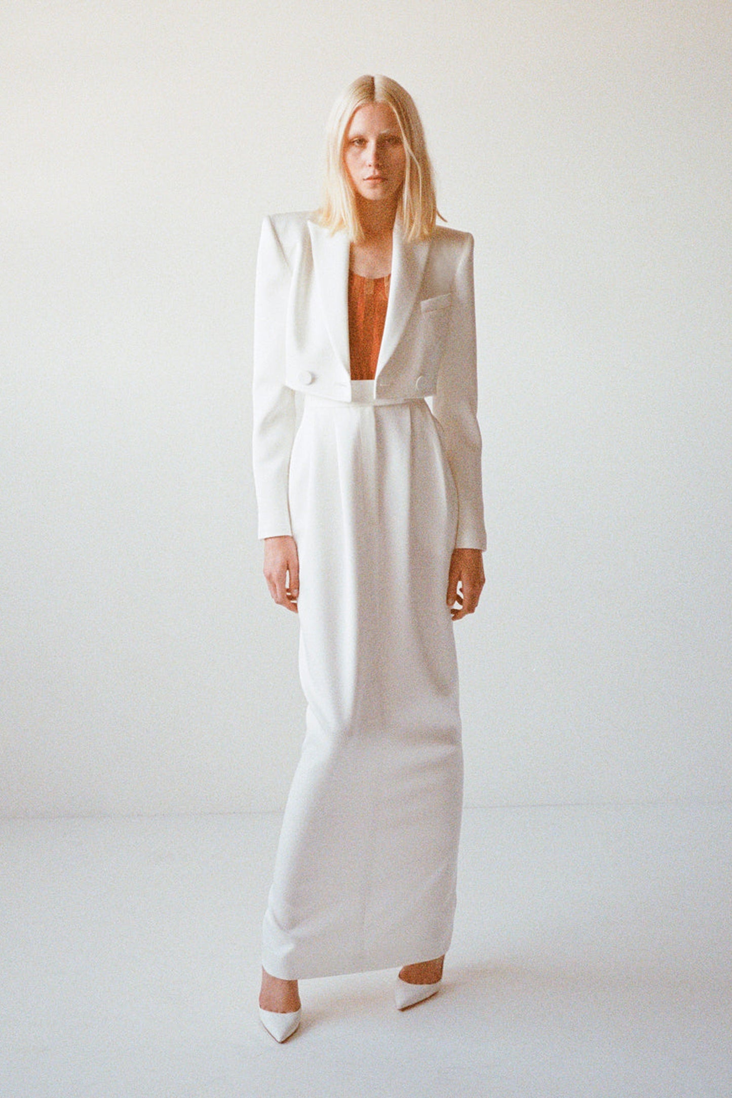 PURE WHITE SLIT LONG SKIRT