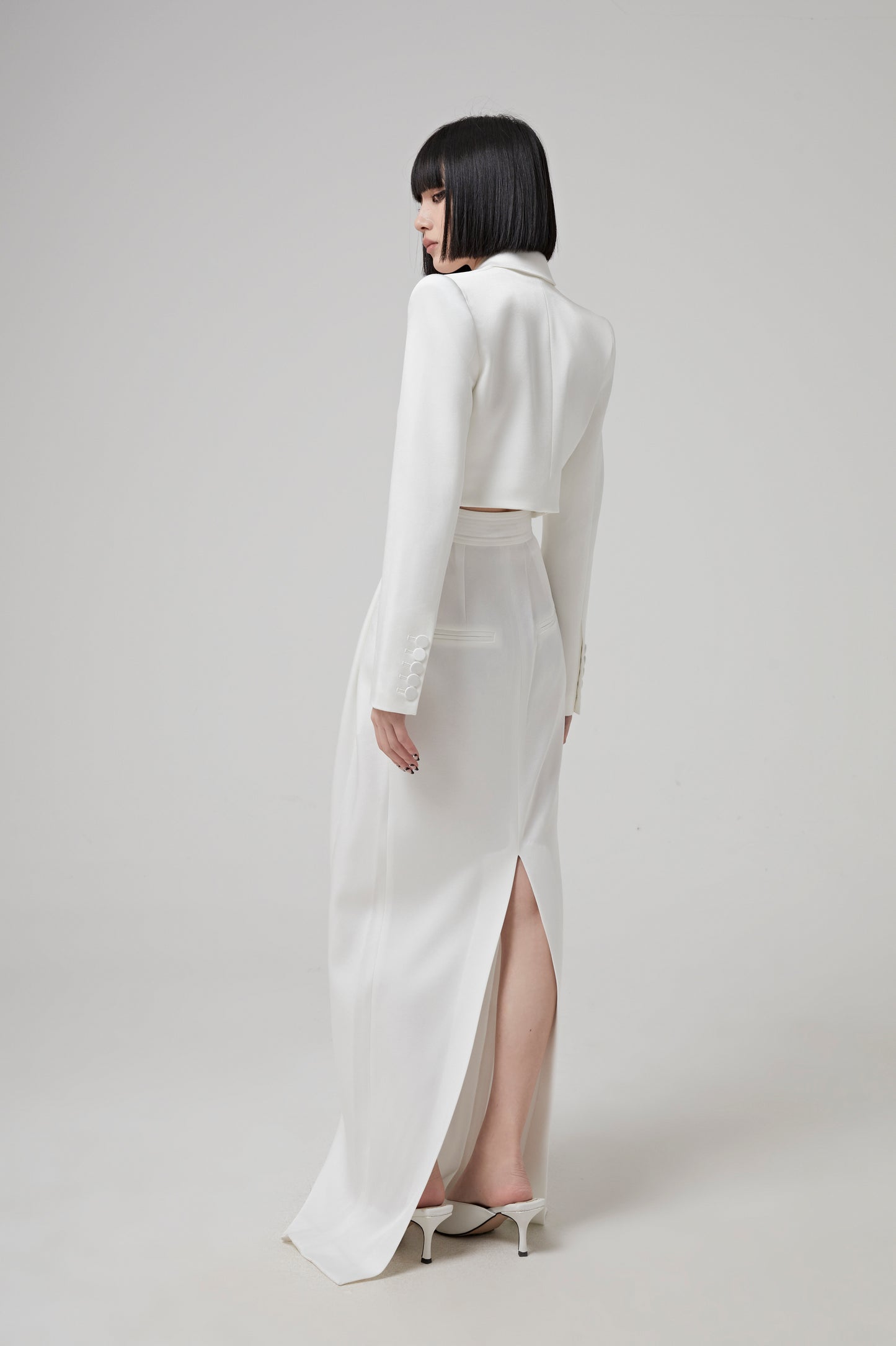 PURE WHITE SLIT LONG SKIRT