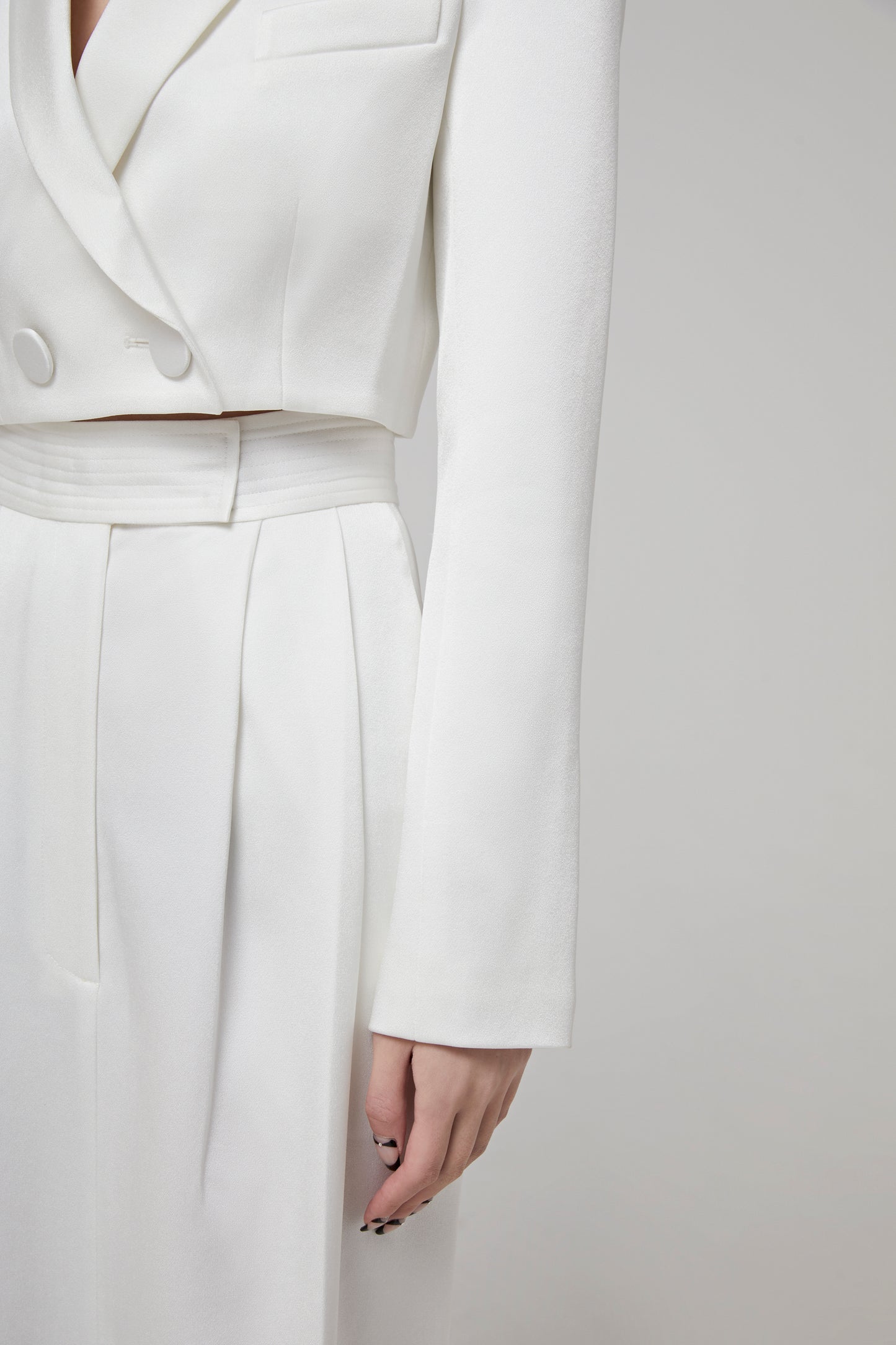 PURE WHITE SLIT LONG SKIRT
