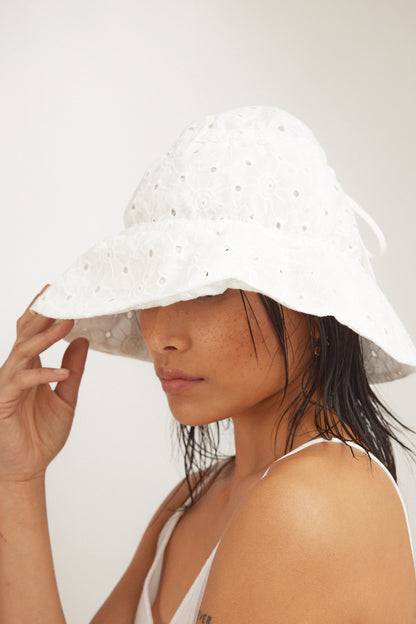 MOTH HAT