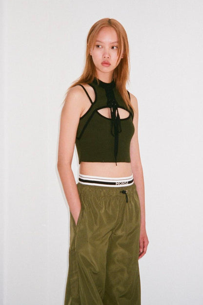 HALTER NECK KNIT TOP