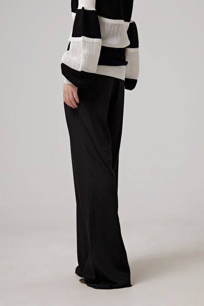 MID WAISTED STRAIGHT LEG PANTS