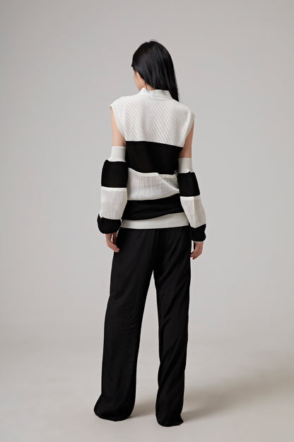 MID WAISTED STRAIGHT LEG PANTS