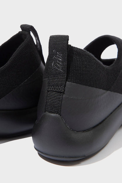SANDAL