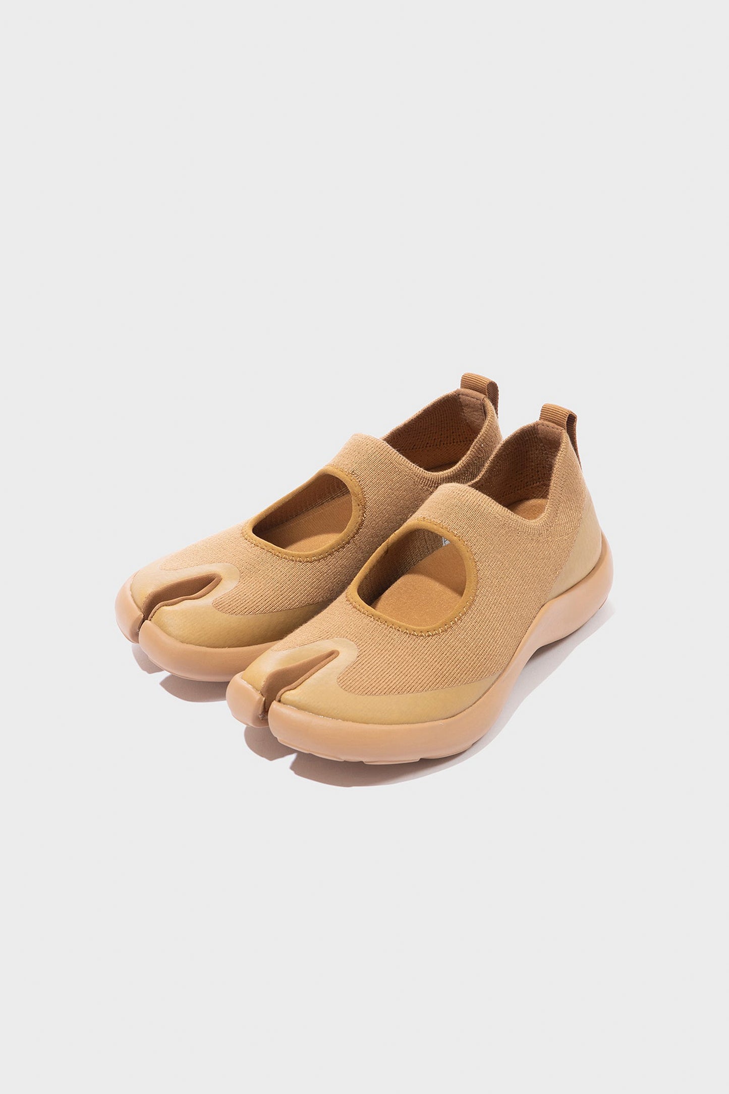 SANDAL