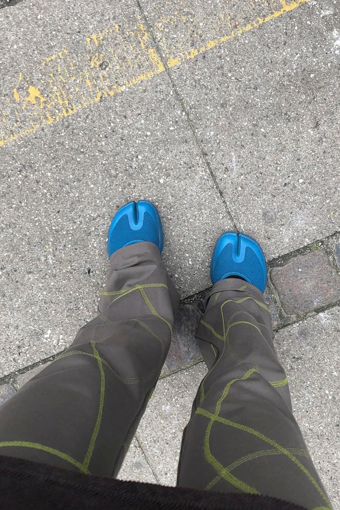 SANDAL