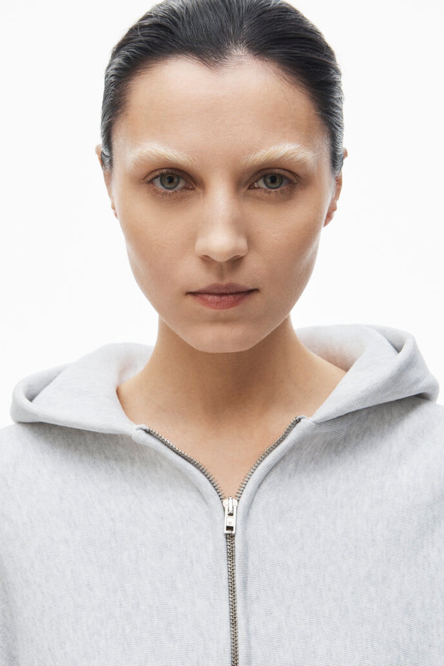 CROPPED ZIP UP HOODIE WITH BRANDED SEAM LABEL