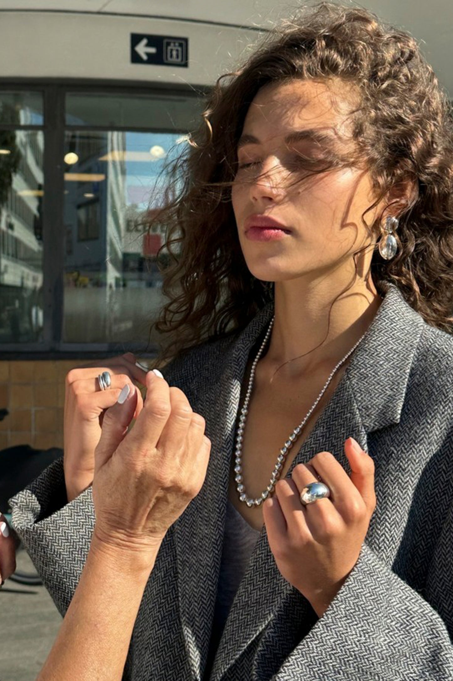 THE OLIVIA NECKLACE