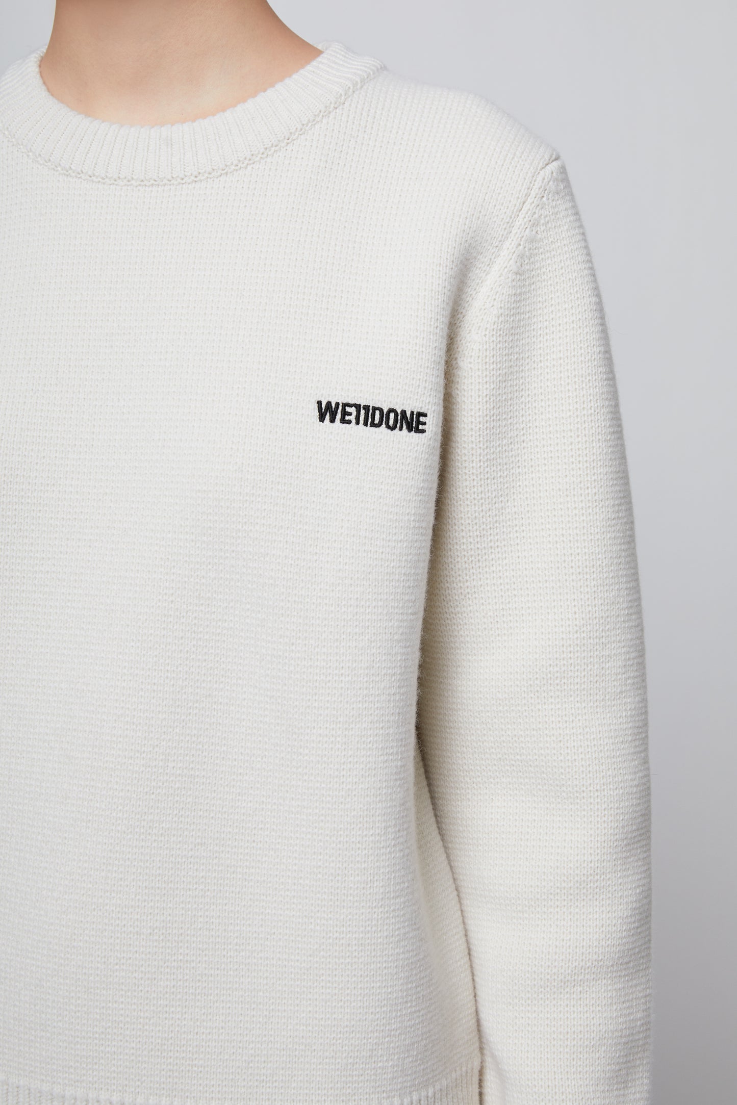 IVORY WOMENS BASIC KNIT SWEATER