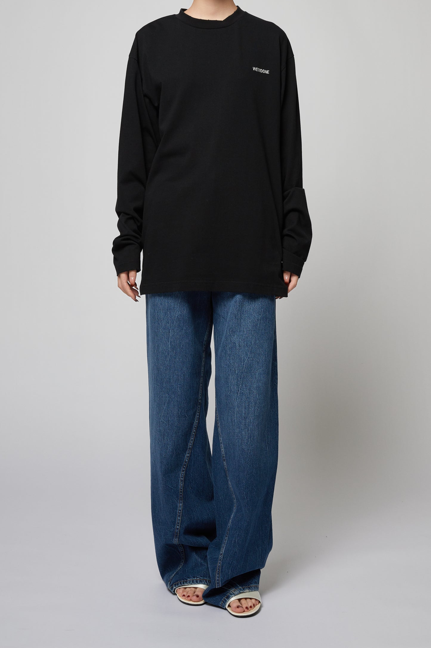 BLACK PRINCESS PRINT DAMAGED LONG-SLEEVED T-SHIRT