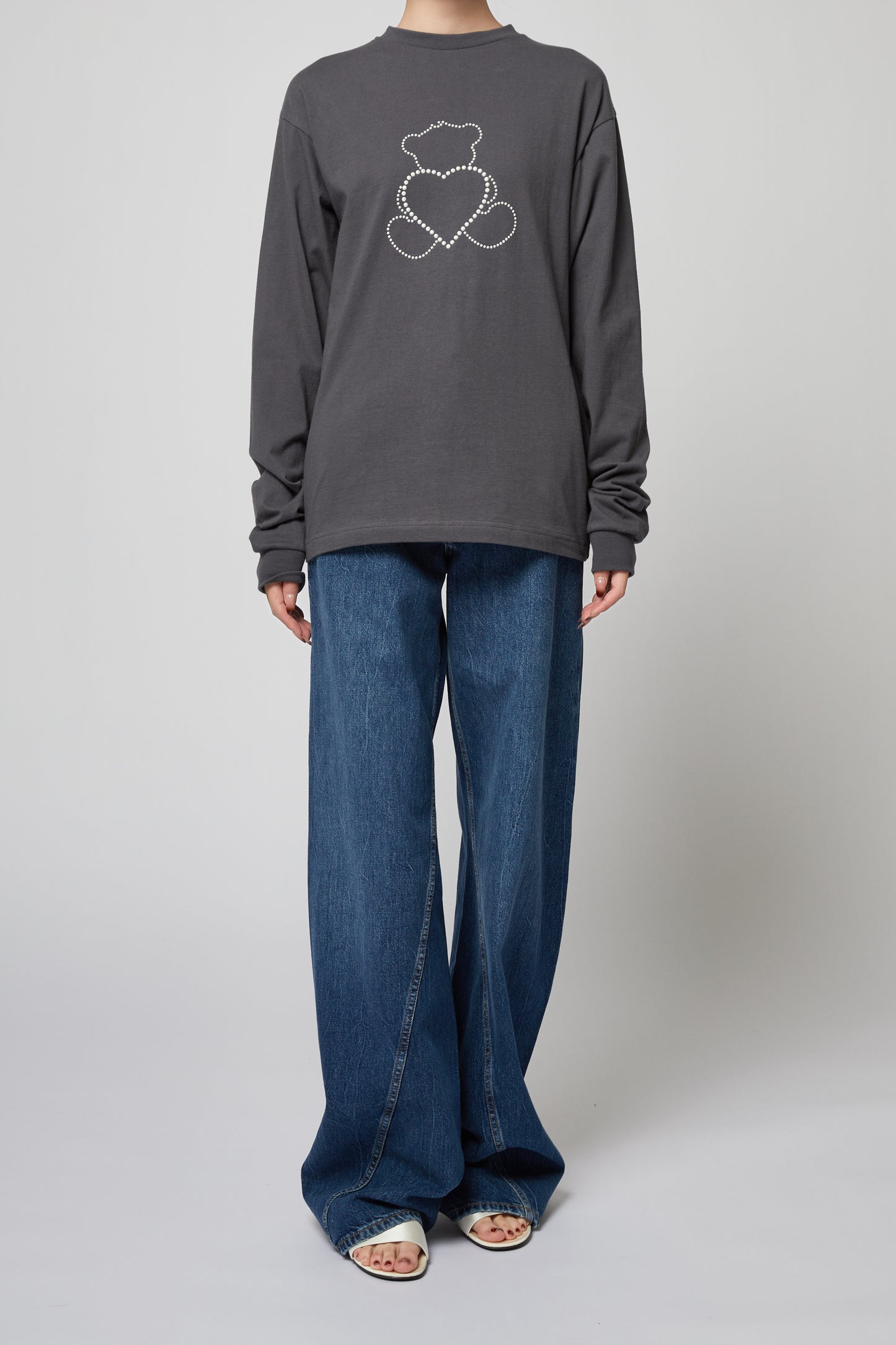 CHARCOAL PEARL BEAR LONG-SLEEVED T-SHIRT