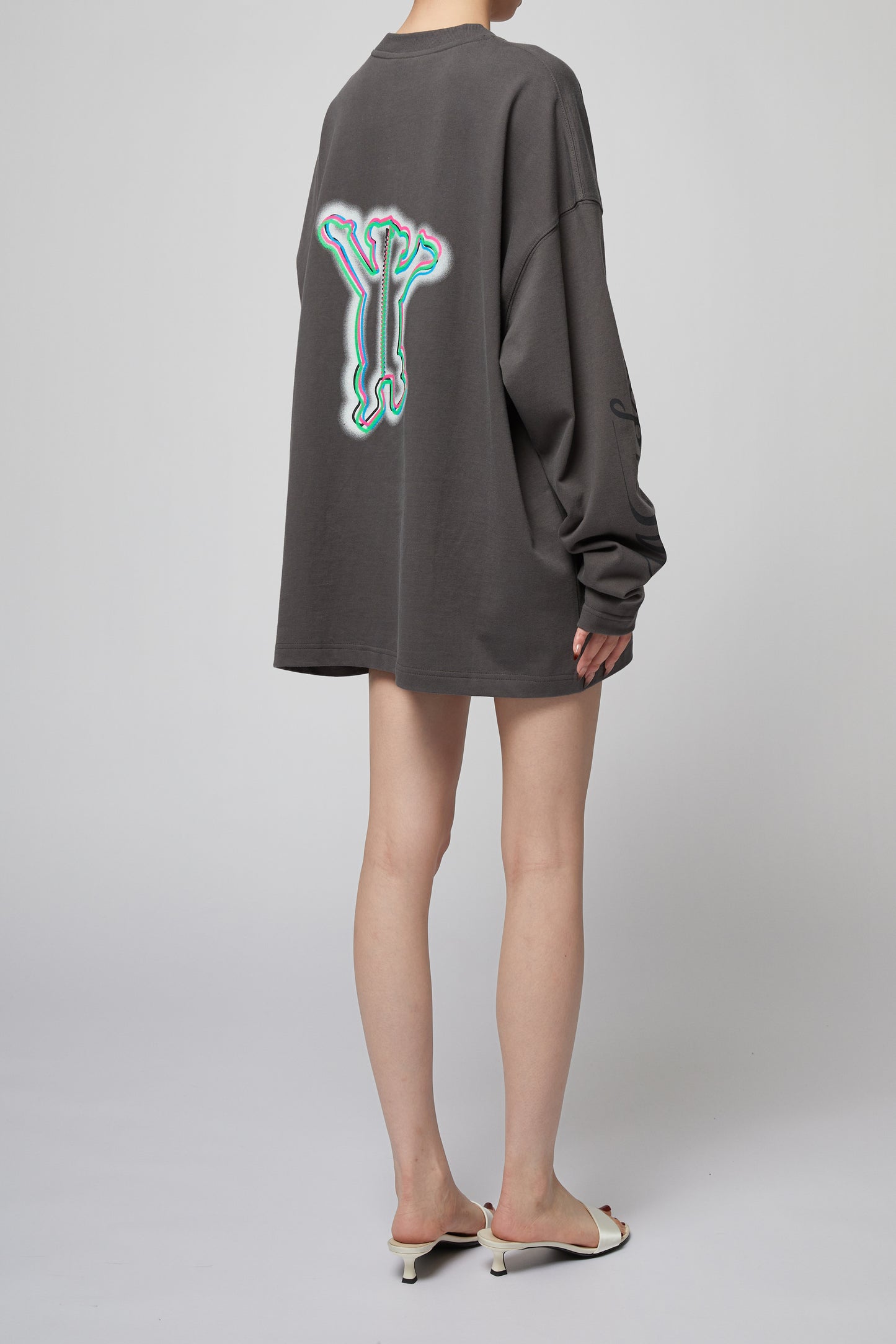 CHARCOAL COLORFUL TEDDY PRINT LONG-SLEEVED T-SHIRT