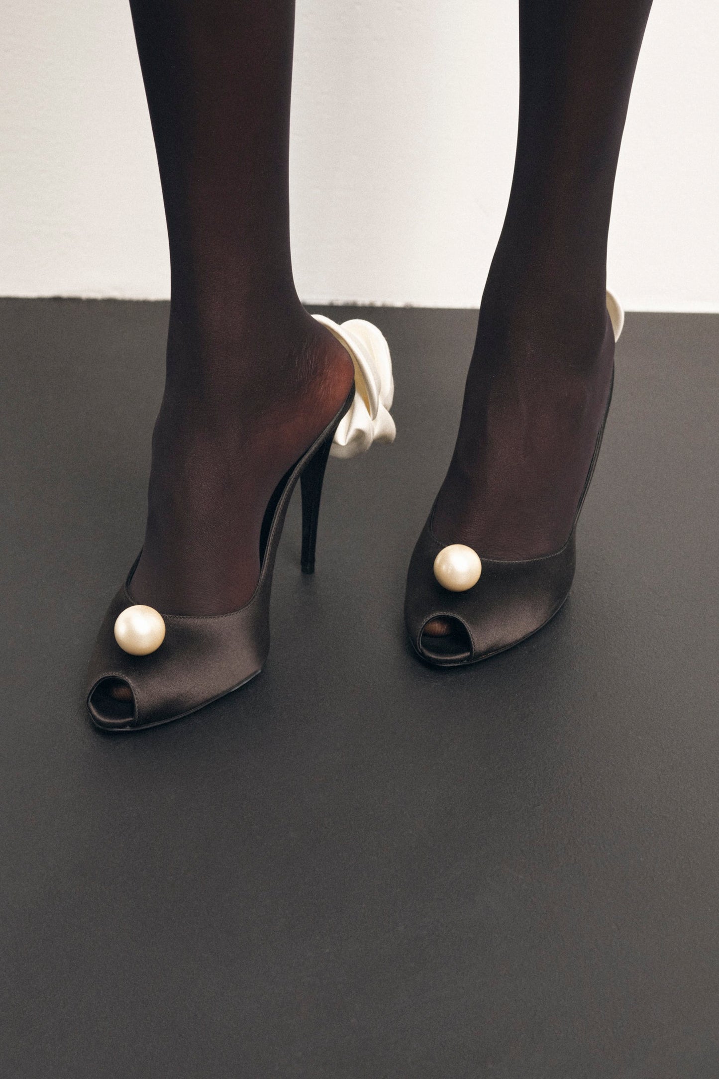 RE24 PEEP TOE MULES SATIN BLACK