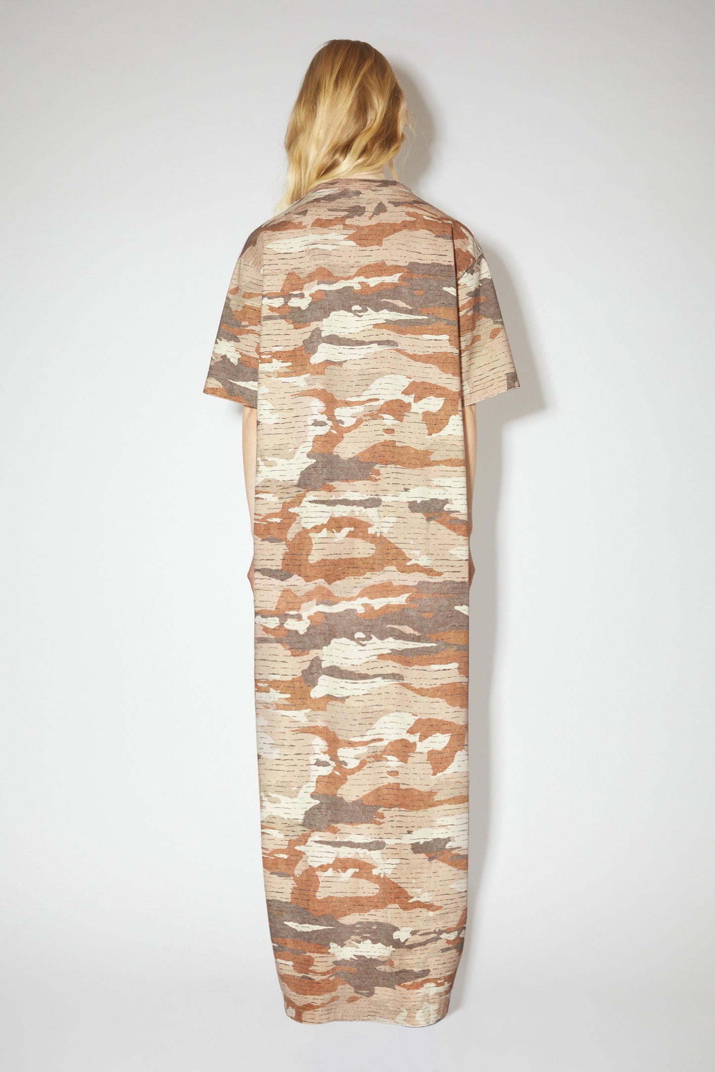FN-UX-DRES000001