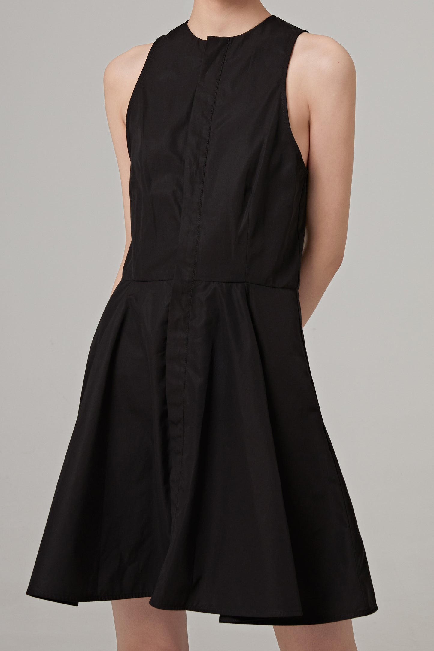 SHORT DRESS HIDDEN TAB