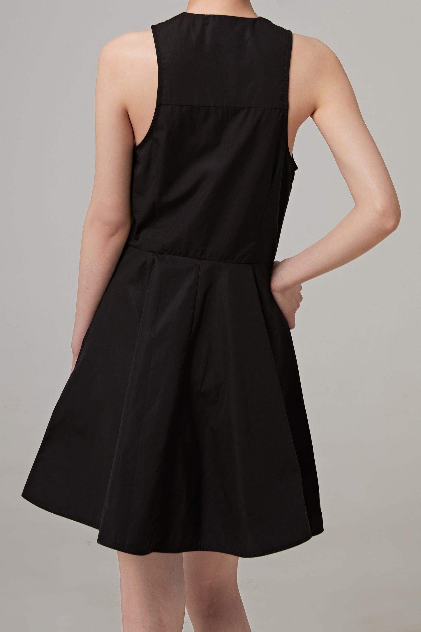 SHORT DRESS HIDDEN TAB