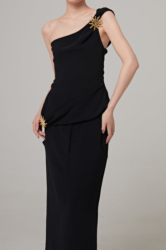Asymetrical SleevesSable Top with SunJewels Details