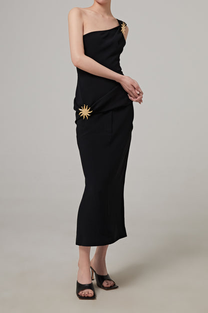 Asymetrical SleevesSable Top with SunJewels Details