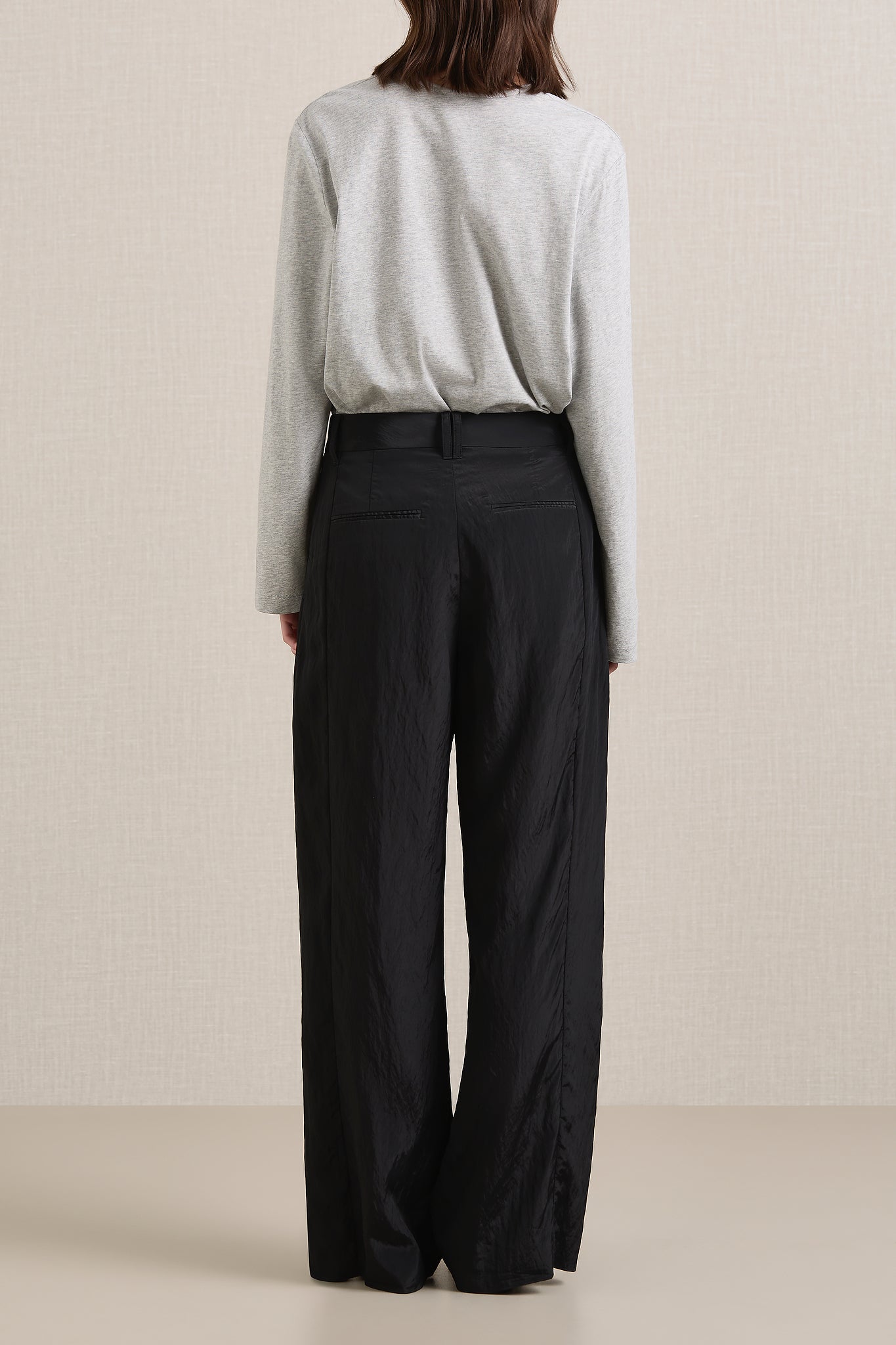 LEONA LS TEE